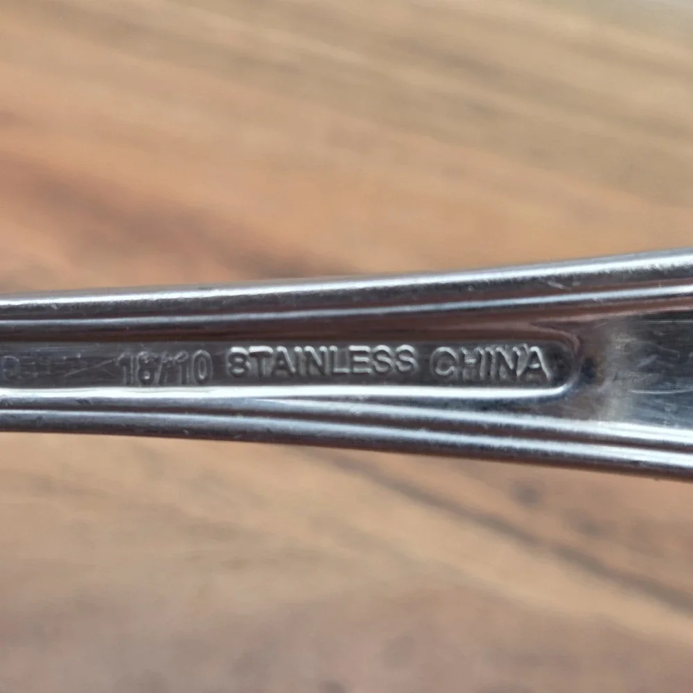 Set Of 7 Reed & Barton Oval Thread Dinner Forks 18/10 Stainless Steel